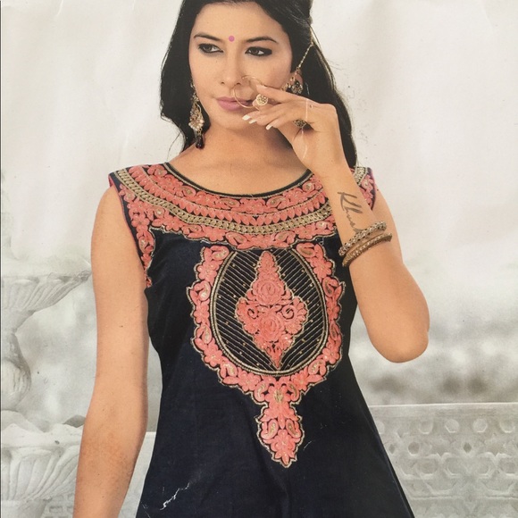 Indian anarkali salwar kameez - Picture 2 of 7